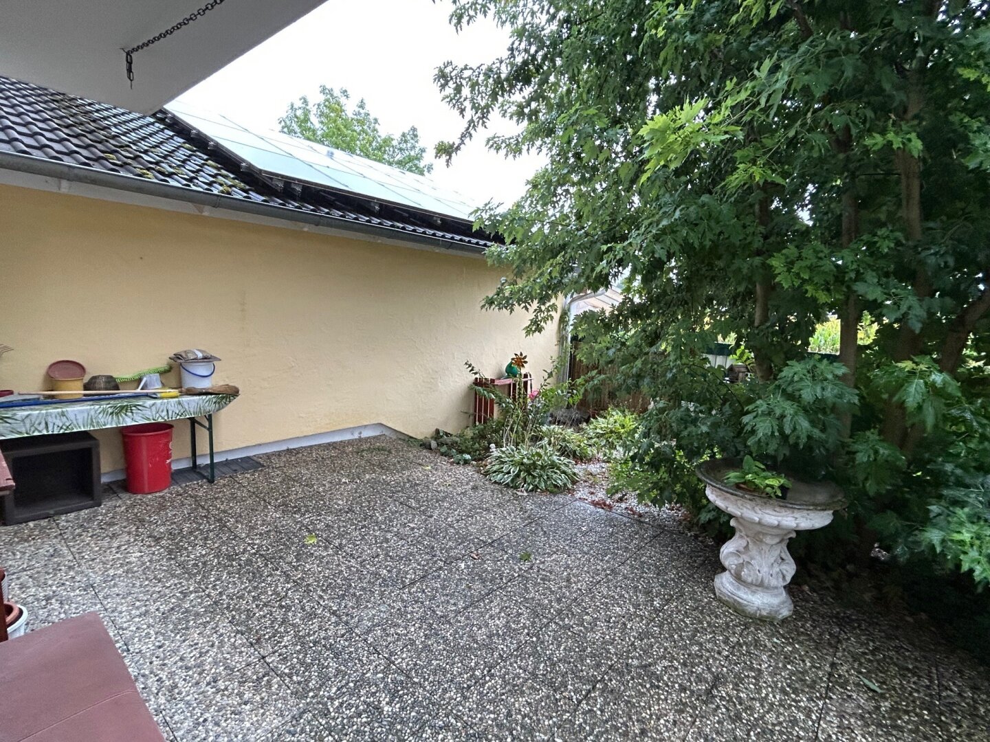 geräumige 6 Zimmer in Neuhaus am Inn: gepflegt, mit Garage, Garten und Terrasse!