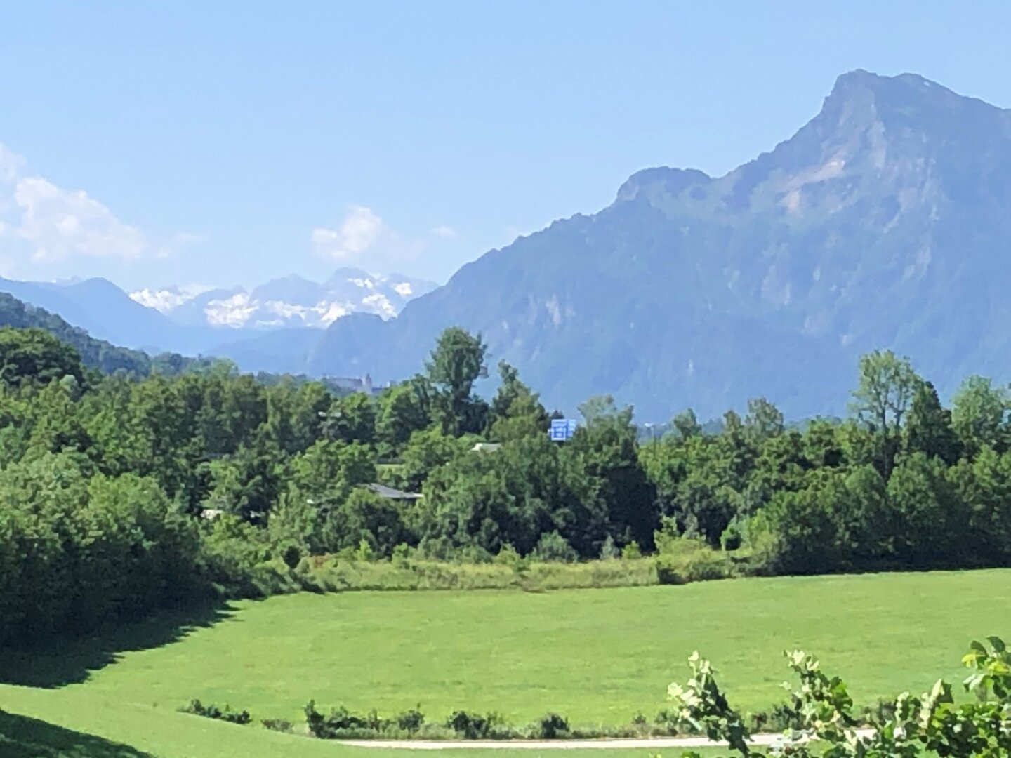 Baubewilligtes BVH am Stadtrand von Salzburg tws. Festungsblick: 10 Wohnungen mit Wintergärten und Tiefgarage