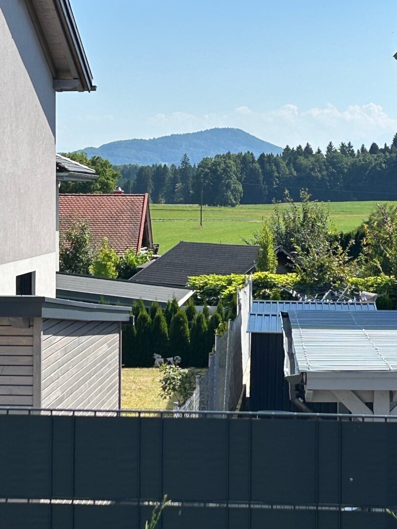 sonnige 4 Zimmer in Palting/Mattsee: mit Garten, Terrasse, Carport & viel Komfort!