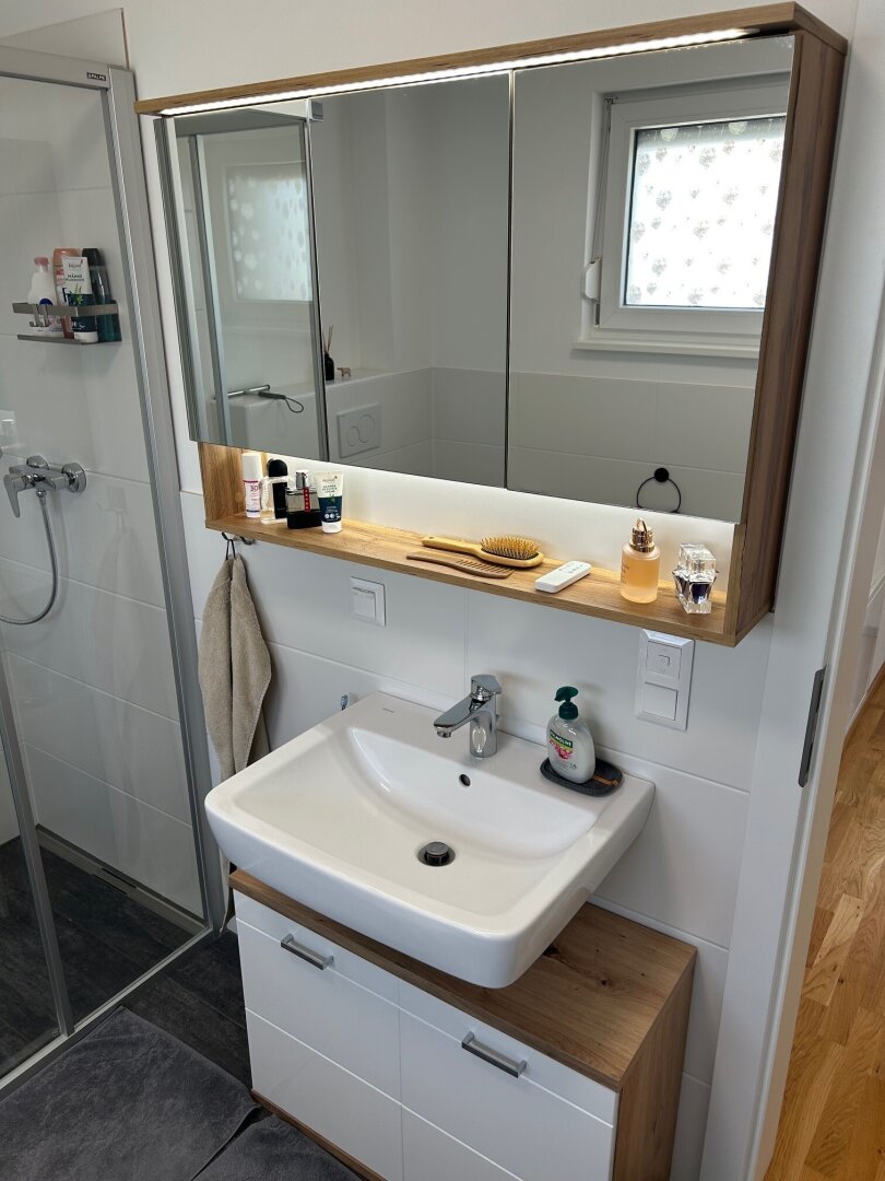 sonnige 4 Zimmer in Palting/Mattsee: mit Garten, Terrasse, Carport & viel Komfort!