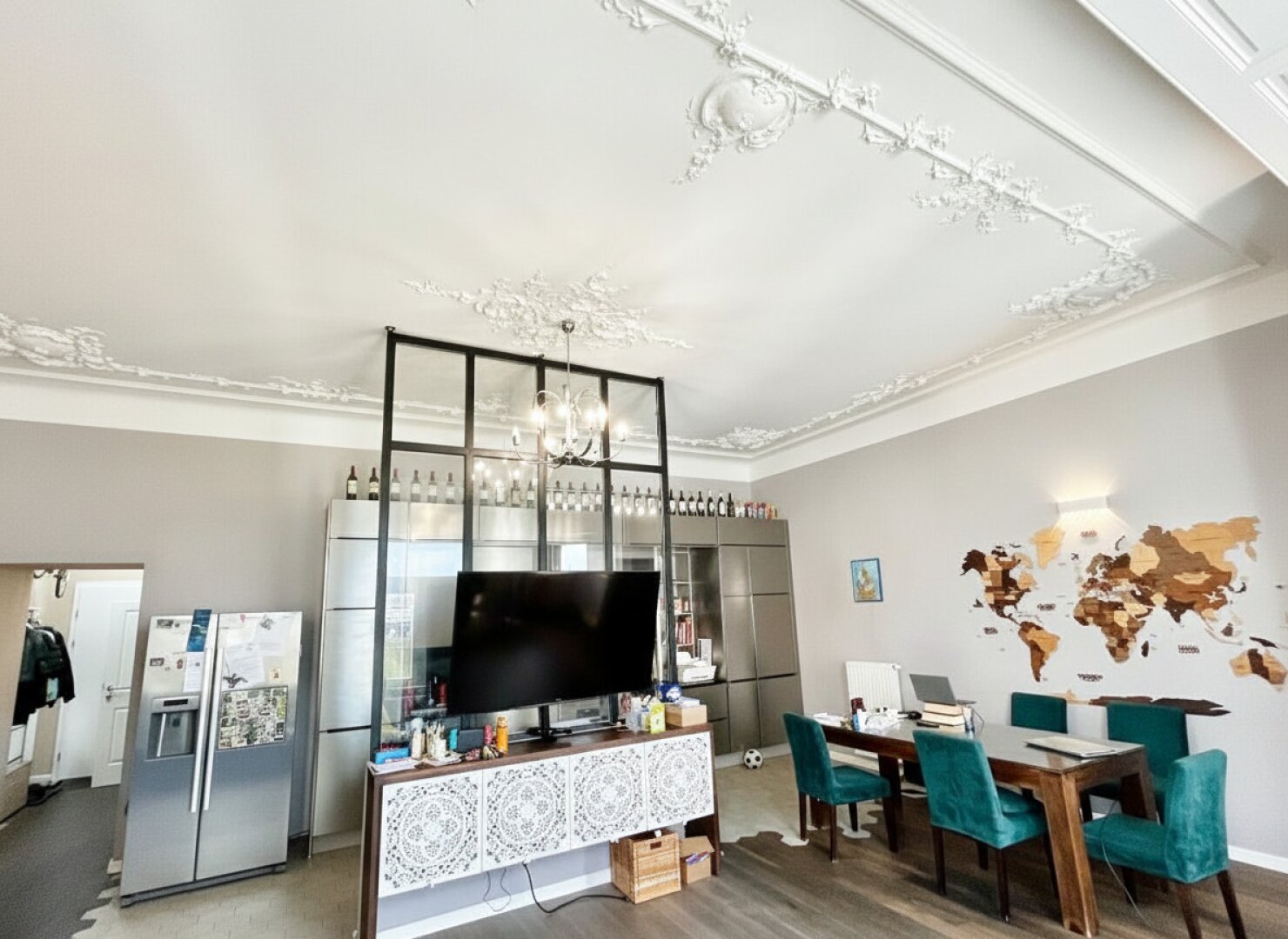 Helle, großzügige Familienwohnung eines stilvoll sanierten Altbauhauses – Ihr neues Zuhause in 1120 Wien!