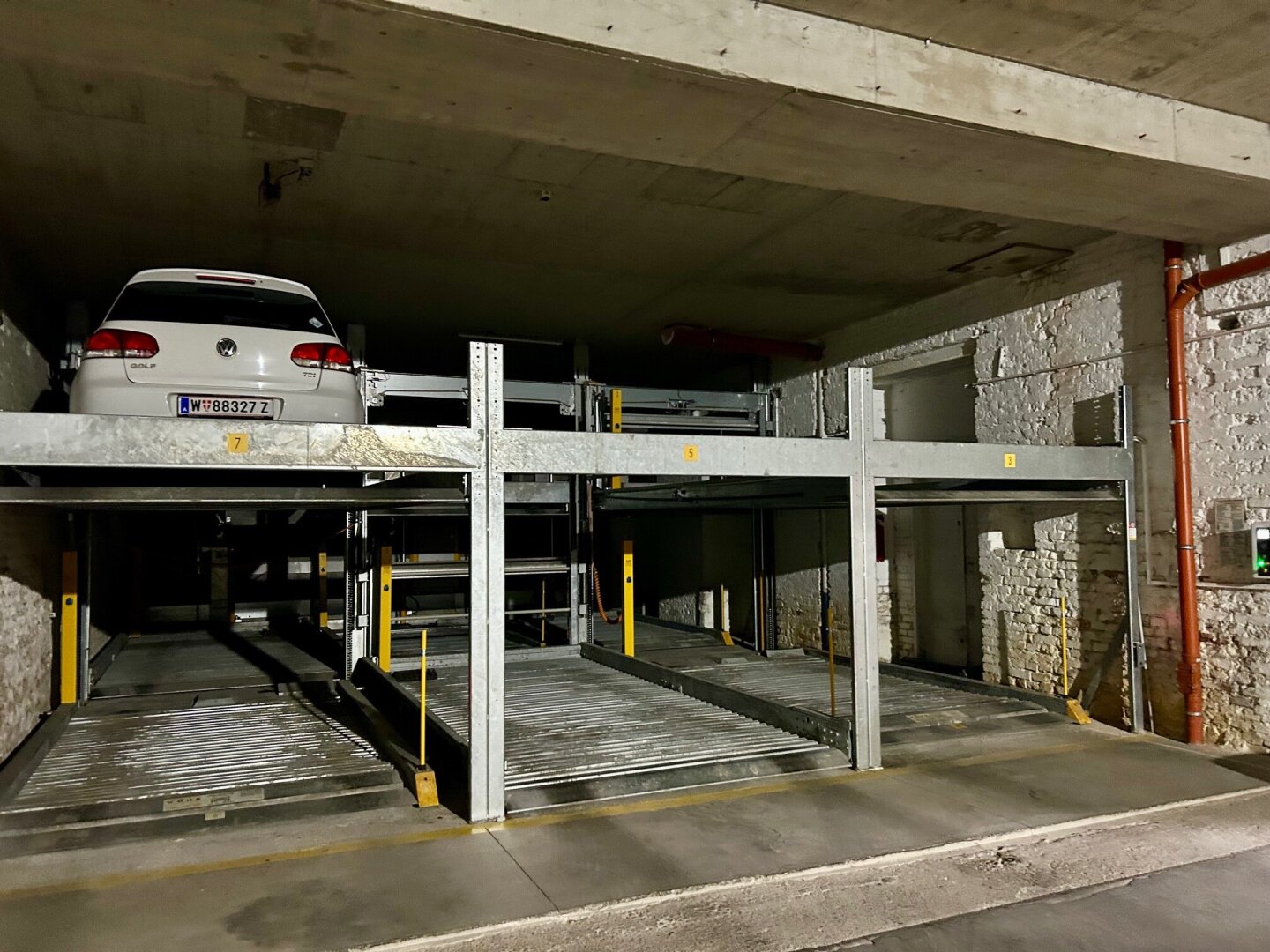 Helle, großzügige Familienwohnung eines stilvoll sanierten Altbauhauses – Ihr neues Zuhause in 1120 Wien!