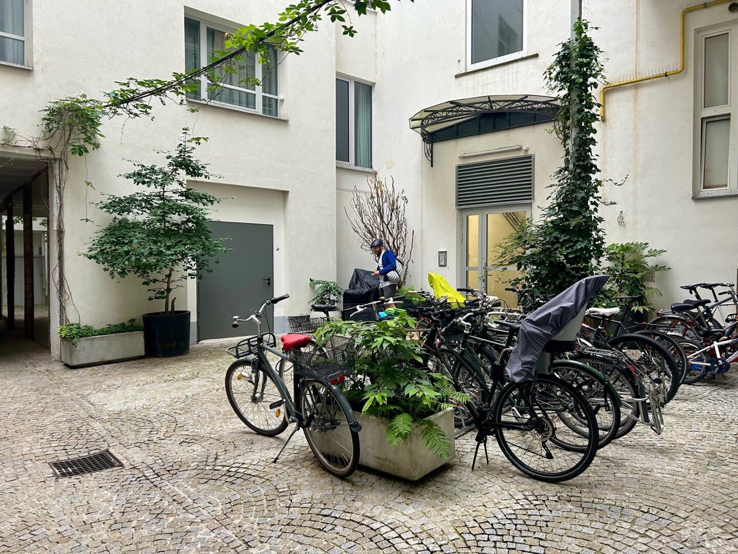 Helle, großzügige Familienwohnung eines stilvoll sanierten Altbauhauses – Ihr neues Zuhause in 1120 Wien!