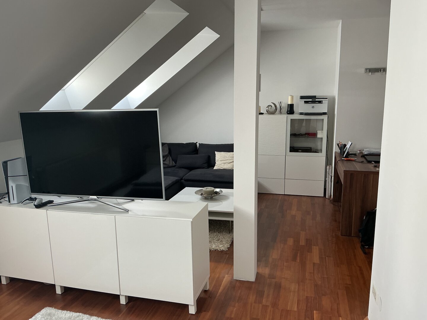Exklusives Wohnerlebnis: Architektur trifft auf fernöstliche Gelassenheit