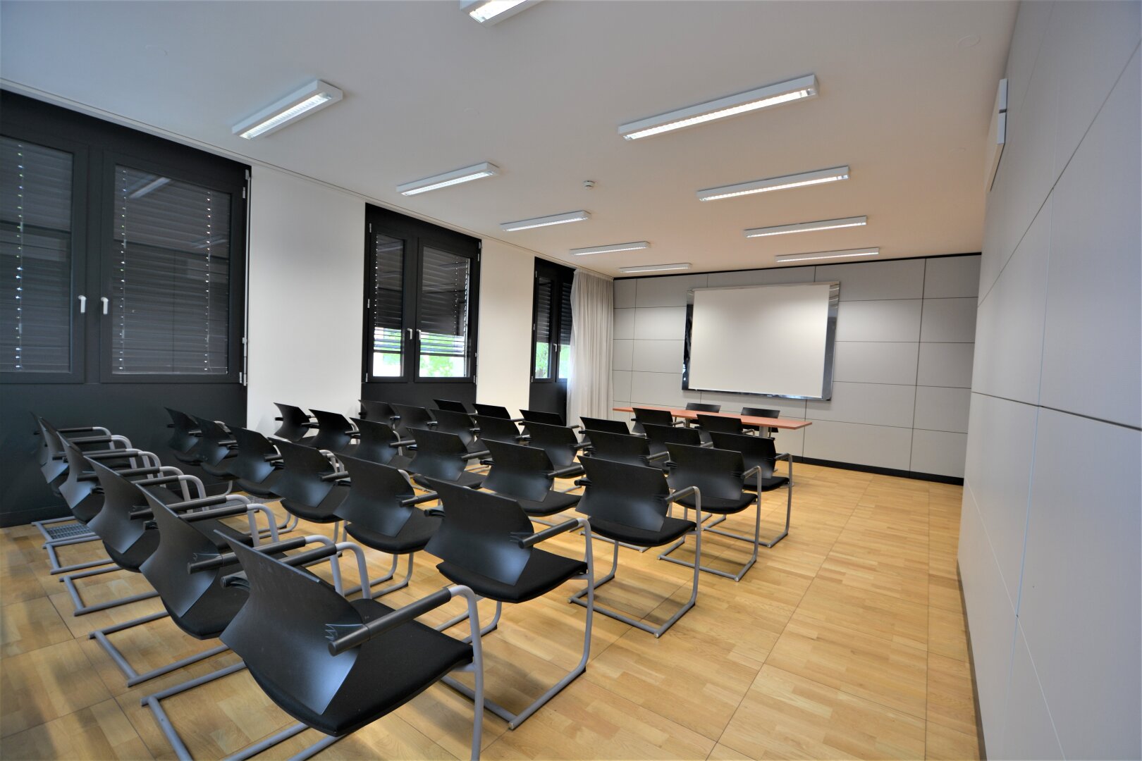 PROVIOSIONSFREIE Büroflächen