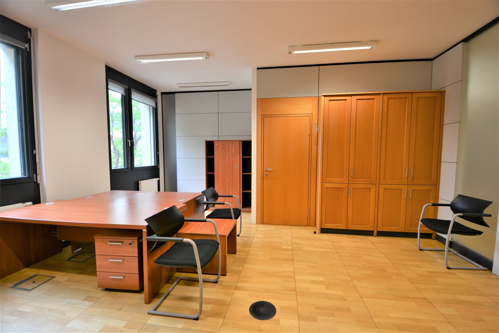 PROVIOSIONSFREIE Büroflächen
