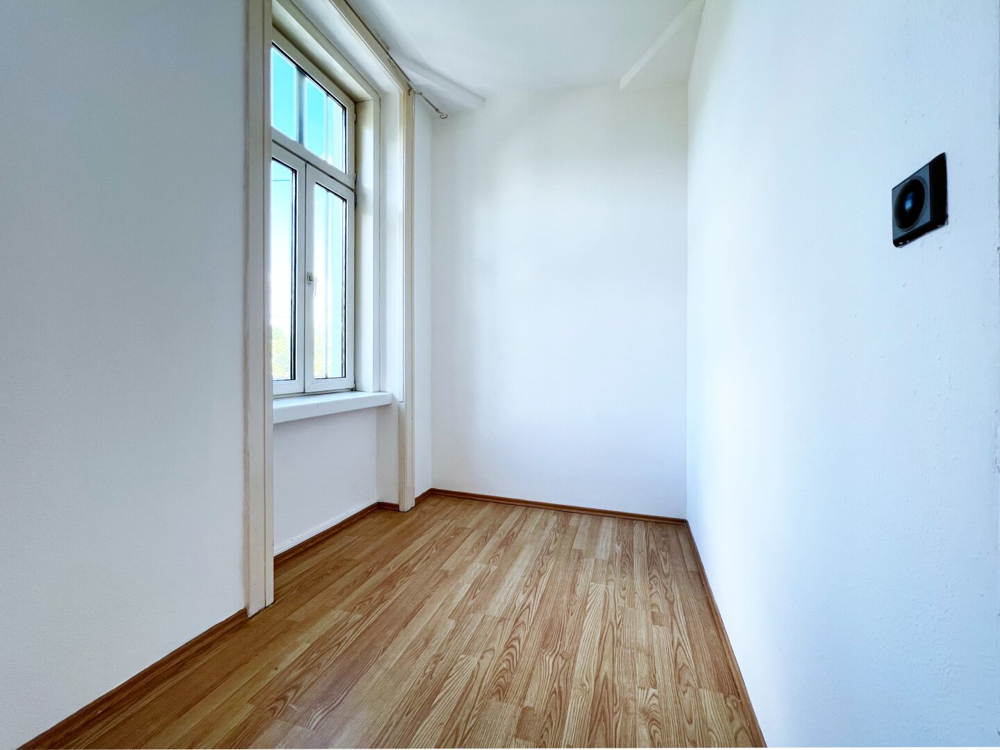 Charaktervoller Altbau im Herzen der Stadt – zeitloses Ambiente verbindet sich mit urbaner Lebensqualität.