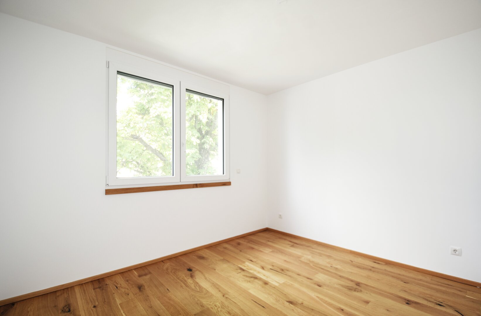 Erstbezug: 3 Zimmer Wohnung in verkehrsgünstiger Lage