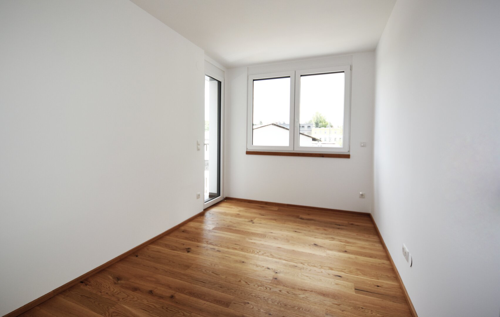 Erstbezug: 3 Zimmer Wohnung in verkehrsgünstiger Lage