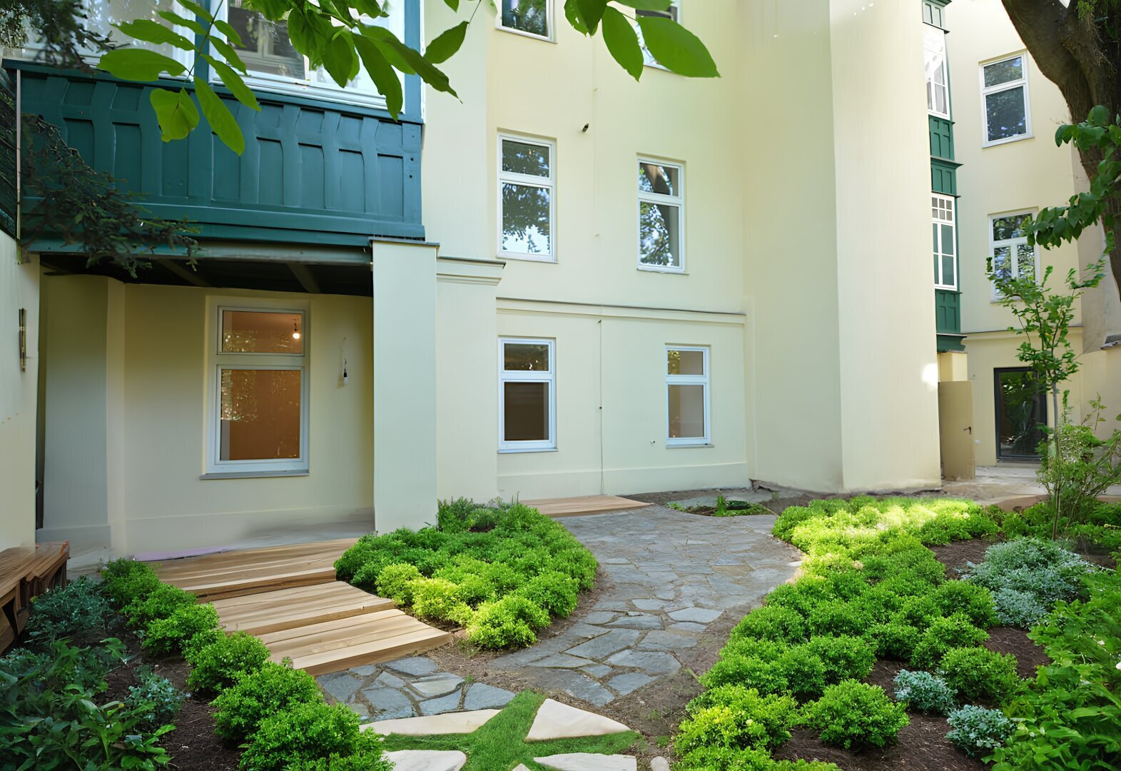 Eleganter Jugendstilaltbau - Exquisite Eigentumswohnungen in zentraler Lage