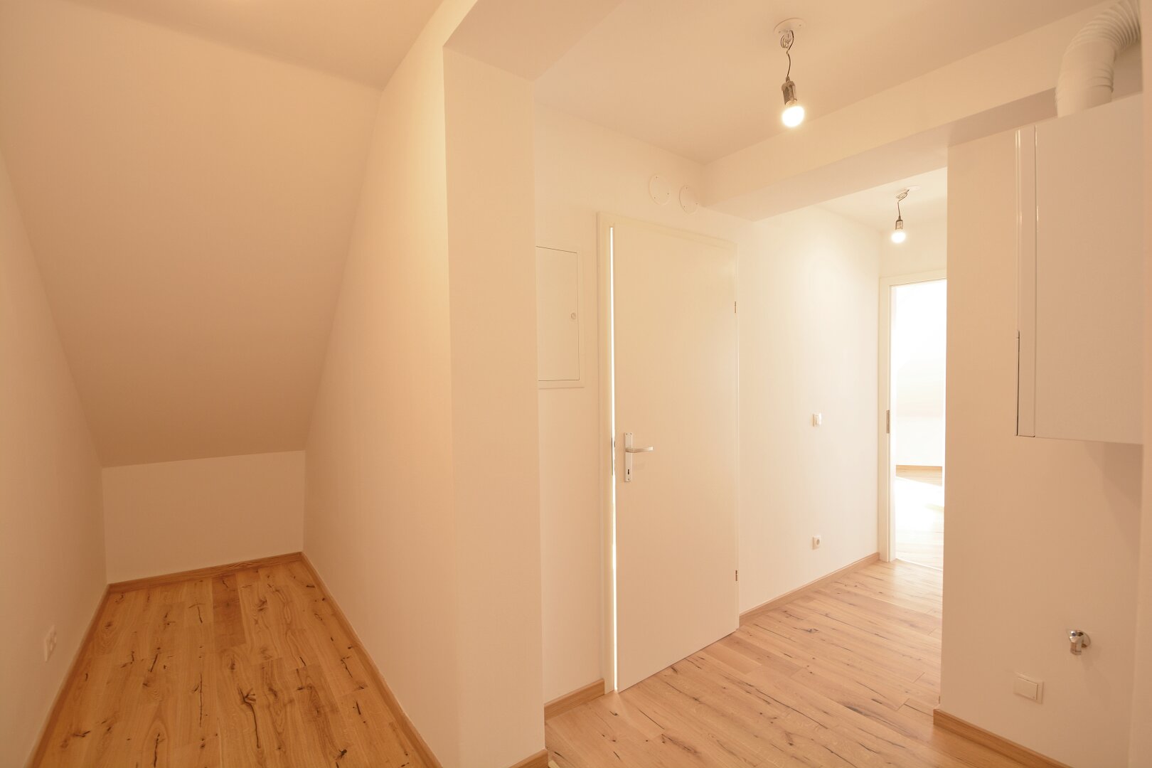 Lichtdurchflutete Dachgeschoßwohnung in Top-Lage von Wien