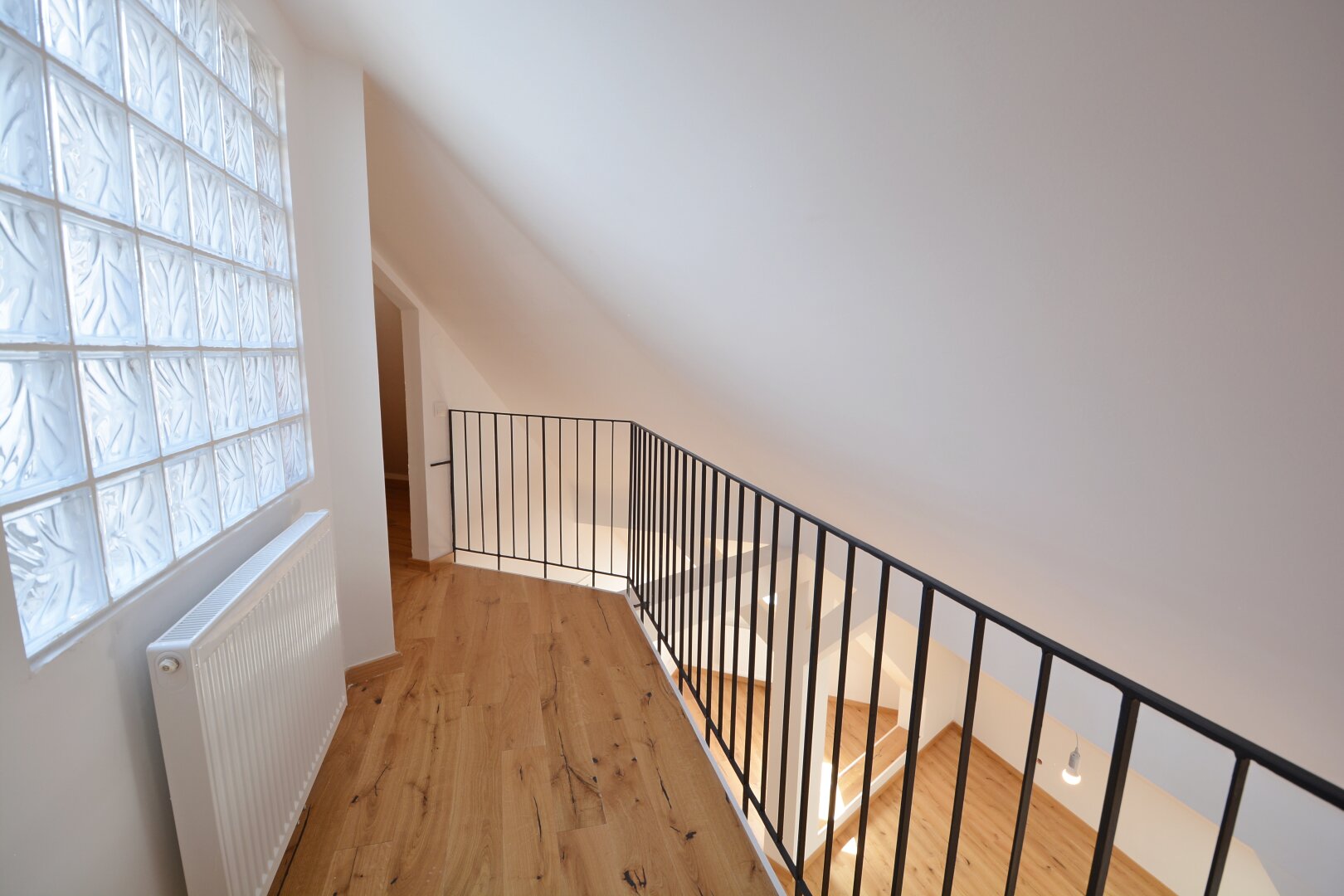 Lichtdurchflutete Dachgeschoßwohnung in Top-Lage von Wien