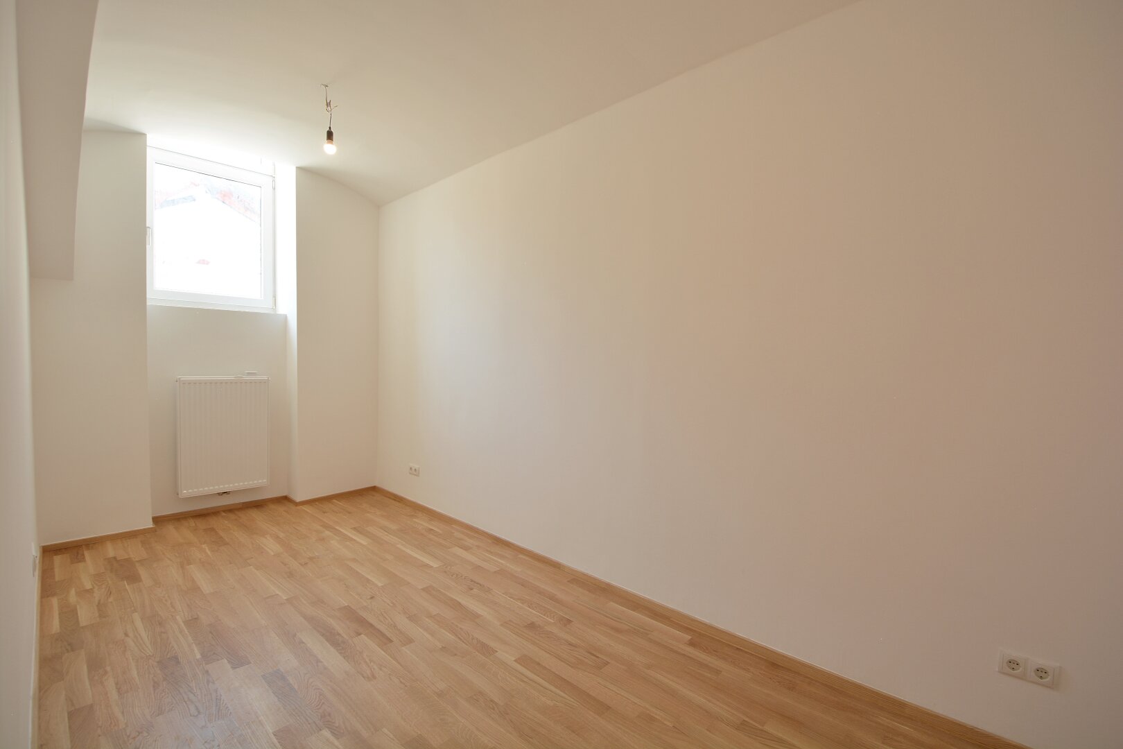 Bezaubernde Souterrain-Wohnung mit 53 m² und Gartenanteil - ideal für Singles oder als Investment!