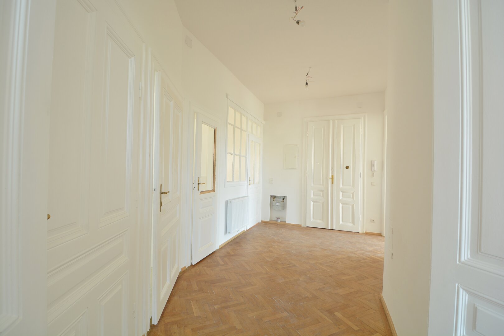 Gepflegtes Wohnen mit viel Platz - 4 Zimmer Etagenwohnung mit Loggia in zentraler Lage