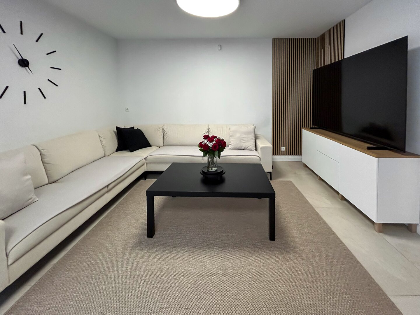 Moderne Doppelhaushälfte mit Terrasse, Pool , Garten & hochwertiger Ausstattung - Exklusives Wohnen in Gerasdorf !