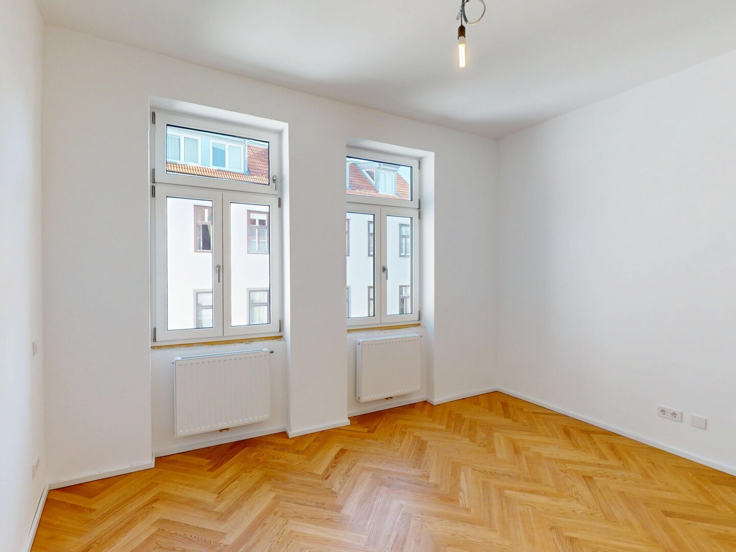orea | 3-Zimmer-Erstbezug mit Altbaucharme | Top Ruhelage im sonnigen Innenhof