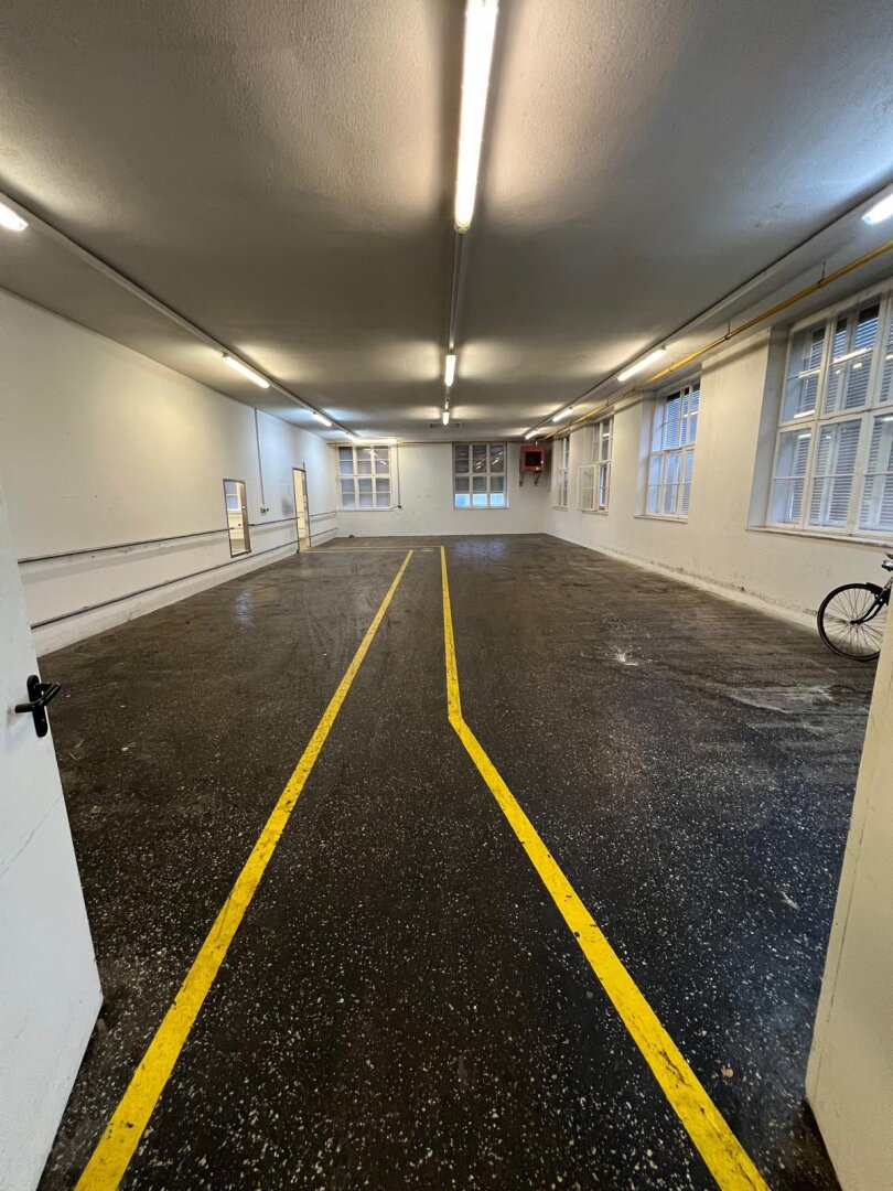 MIETE: günstige 200 m²  Halle - Produktionsfläche - Lagerfläche in Kramsach