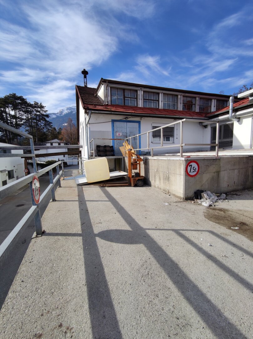 MIETE: günstige 200 m²  Halle - Produktionsfläche - Lagerfläche in Kramsach
