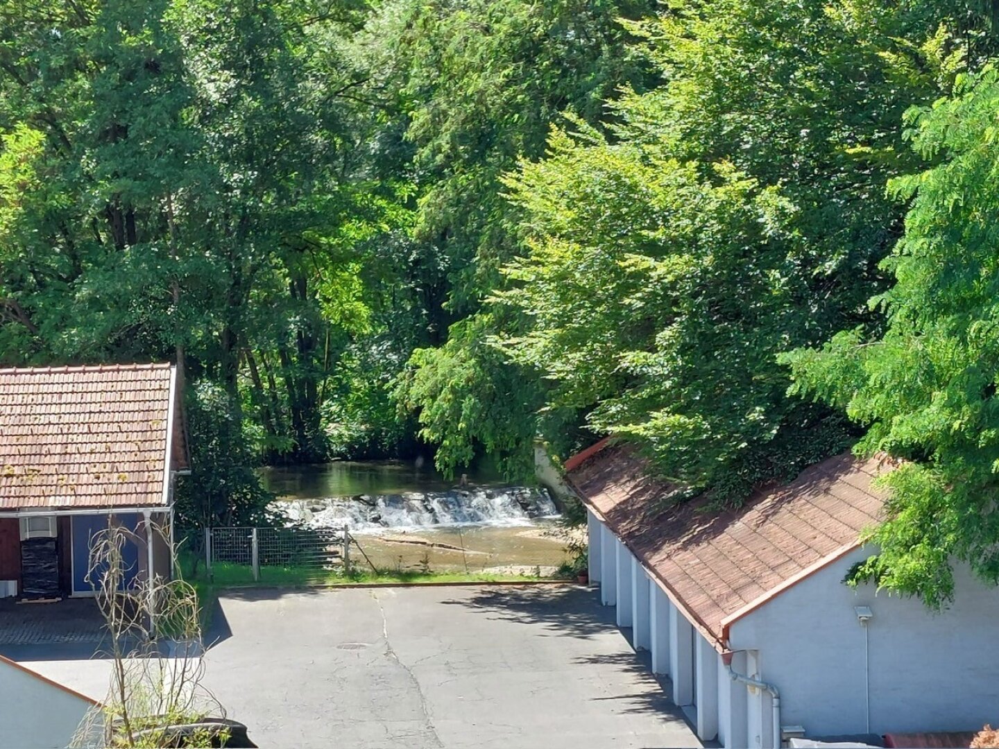 Entzückende Dachgeschosswohnung sucht Familienanschluss!