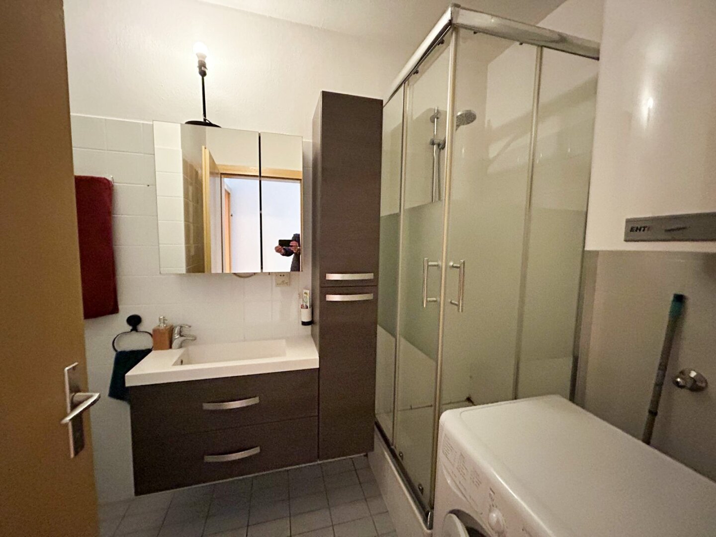 LÄSSIGE 2-Zimmer Wohnung sucht COOLE Mieter!