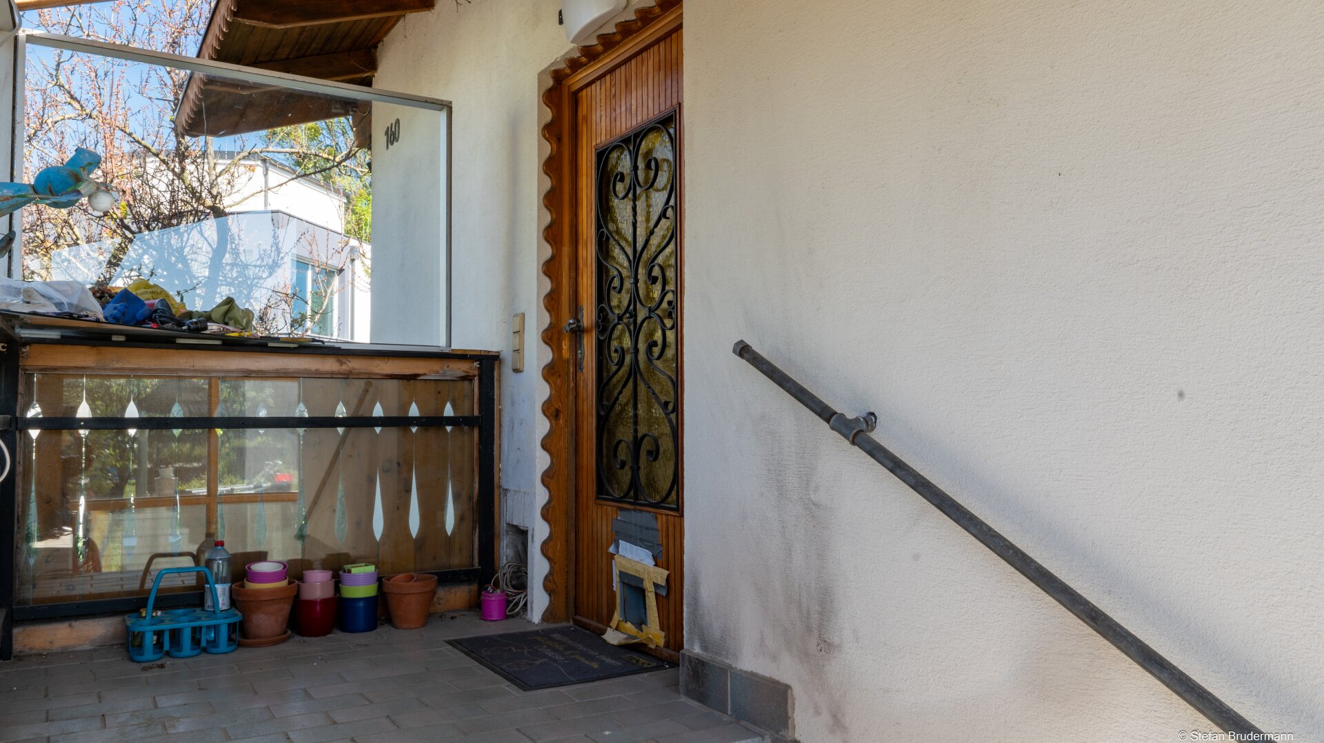 LANGENZERSDORF: Sanierungsbedürftiges Kleingartenhaus mit Pool auf herrlichem Eigengrund nahe Naturbadeteich Seeschlacht in Langenzersdorf – Ganzjähriges Wohnen & Grundstück mit Teilungsoption