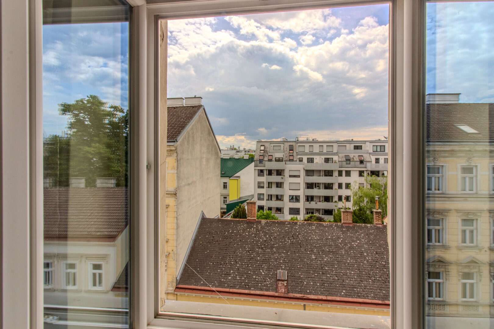 U3 Hütteldorf - Fernblick - Baubewilligter Balkon im grünen Innenhof