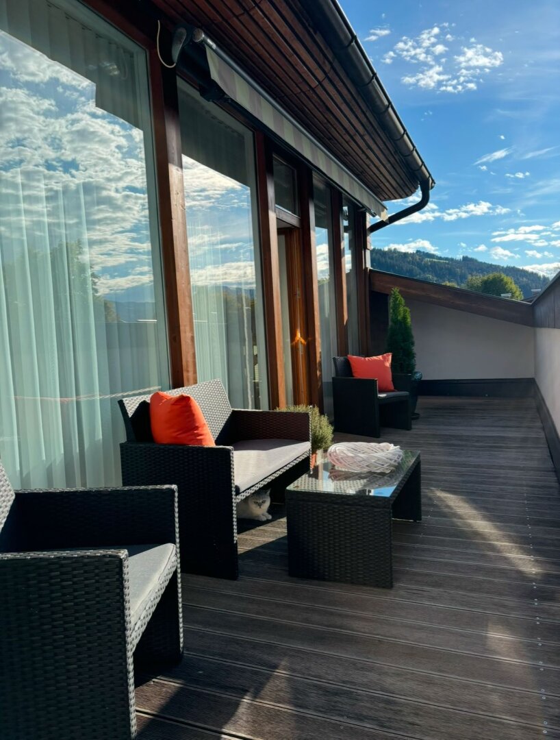 Stilvolle Haushälfte mit traumhafter Aussicht auf den Wilden Kaiser - inkl. 2 Carportplätzen