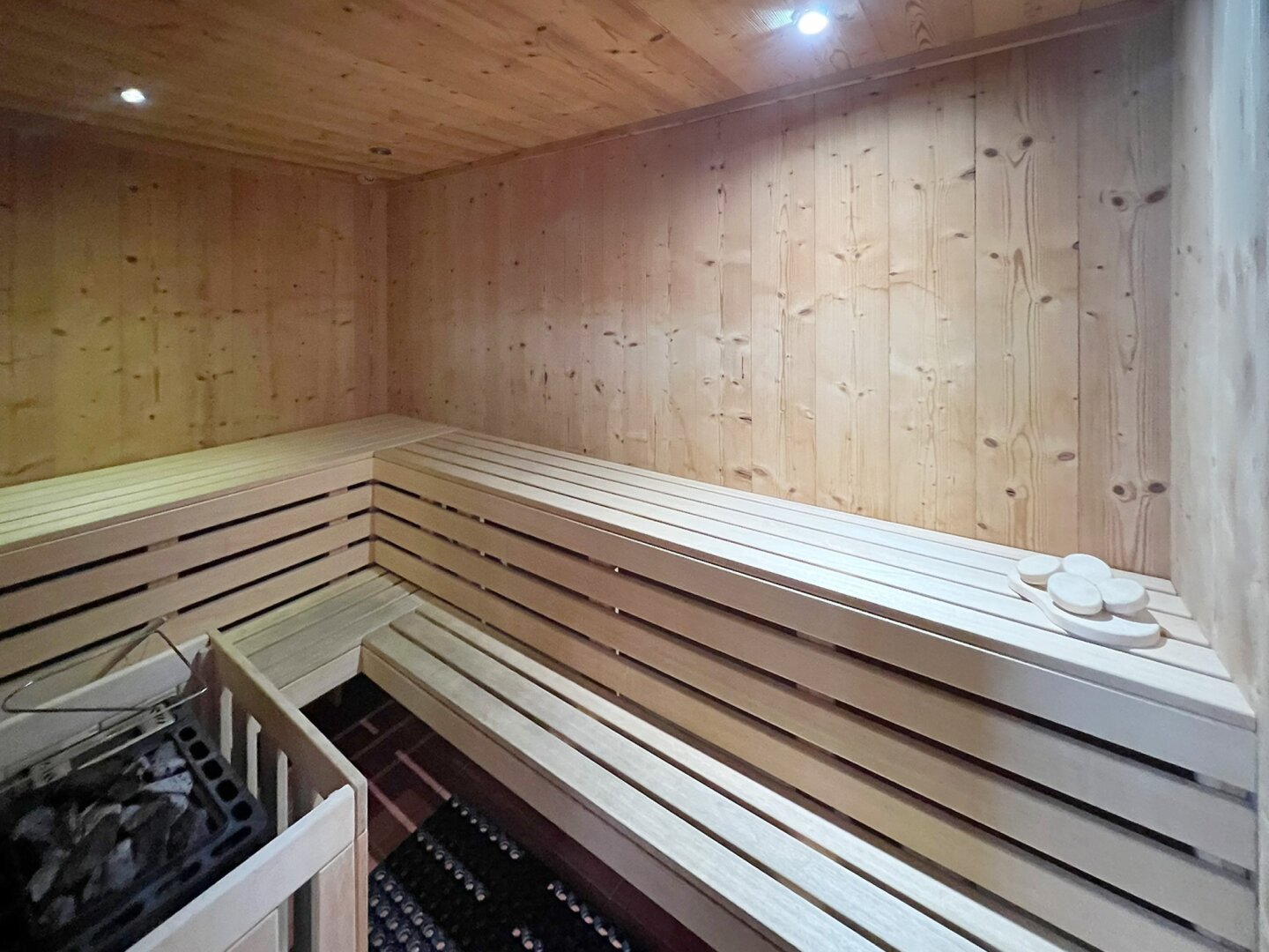 Apartmenthaus mit 6 Schlafzimmern - attraktive Anlagechance