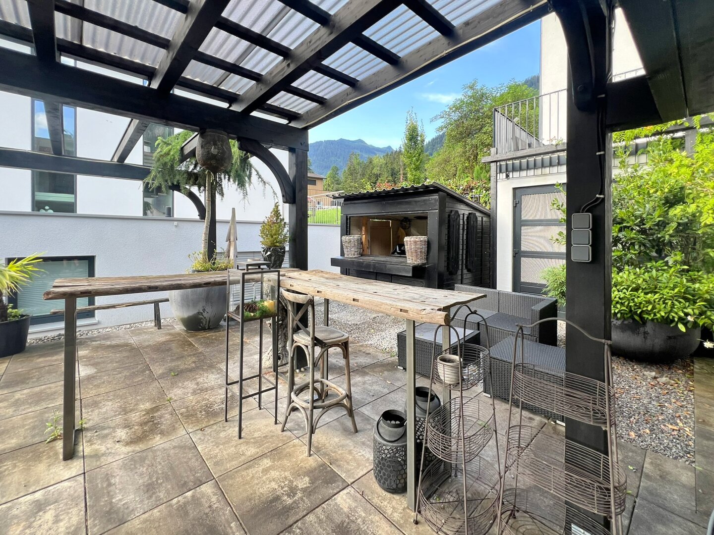 Apartmenthaus mit 6 Schlafzimmern - attraktive Anlagechance