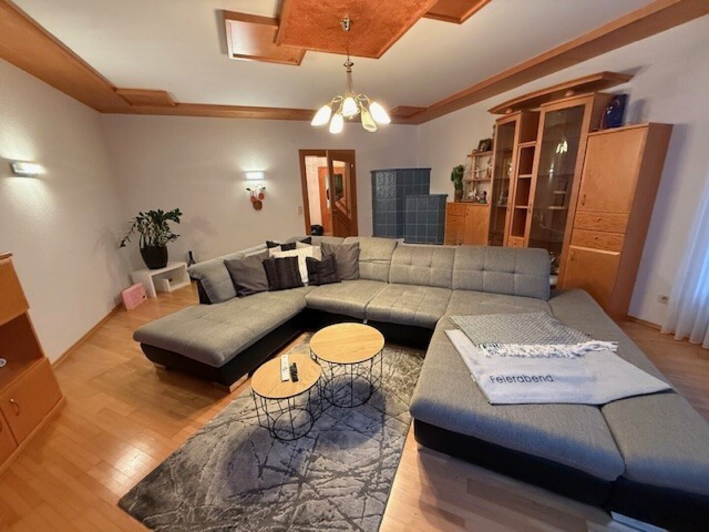 Exklusives Wohnhaus mit Pool, Gartenparadies und traumhafter Aussicht in Althofen