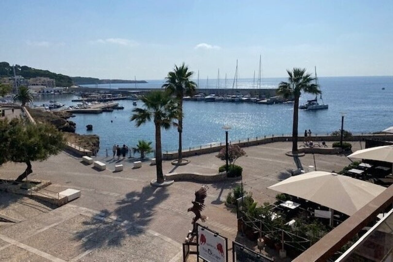 Sonnige Wohnung in 1. Meereslinie mit Hafenblick in Cala Ratjada