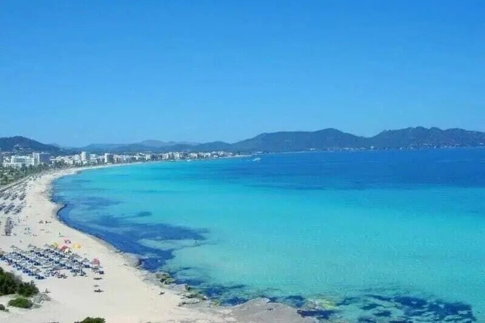 Strandnahe Meerblick Wohnung mit 3 Schlafzimmer und Mega- Terrasse  / Renovierungsbedürftig