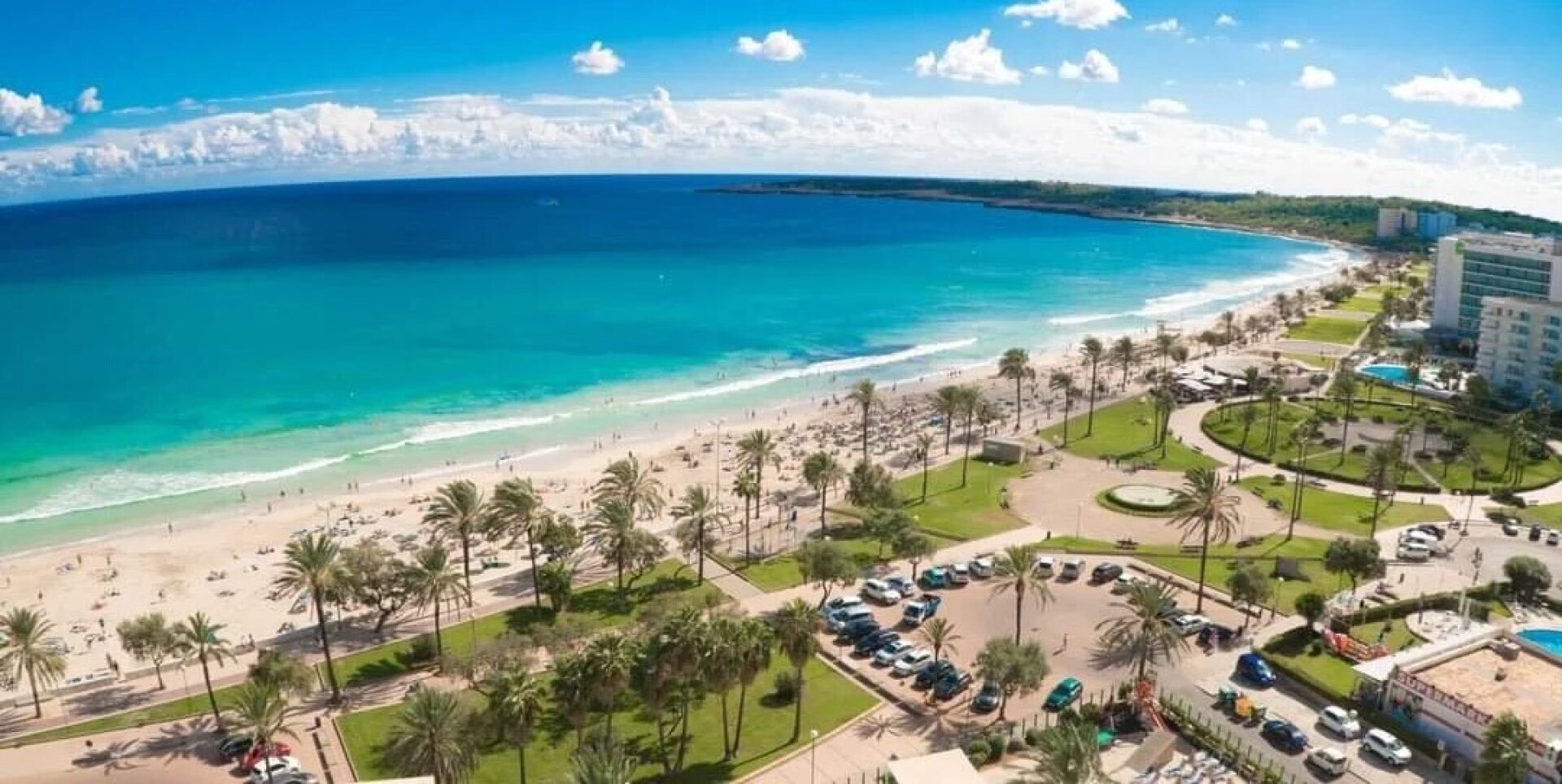 Strandnahe Meerblick Wohnung mit 3 Schlafzimmer und Mega- Terrasse  / Renovierungsbedürftig