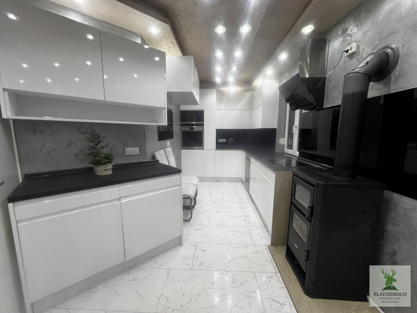 Preisschnäppchen Nähe Wien !! Schönes Eck-Reihenhaus mit 4 Zimmer