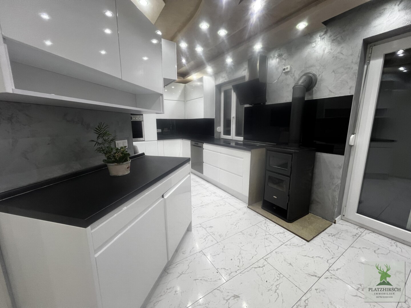 Preisschnäppchen Nähe Wien !! Schönes Eck-Reihenhaus mit 4 Zimmer