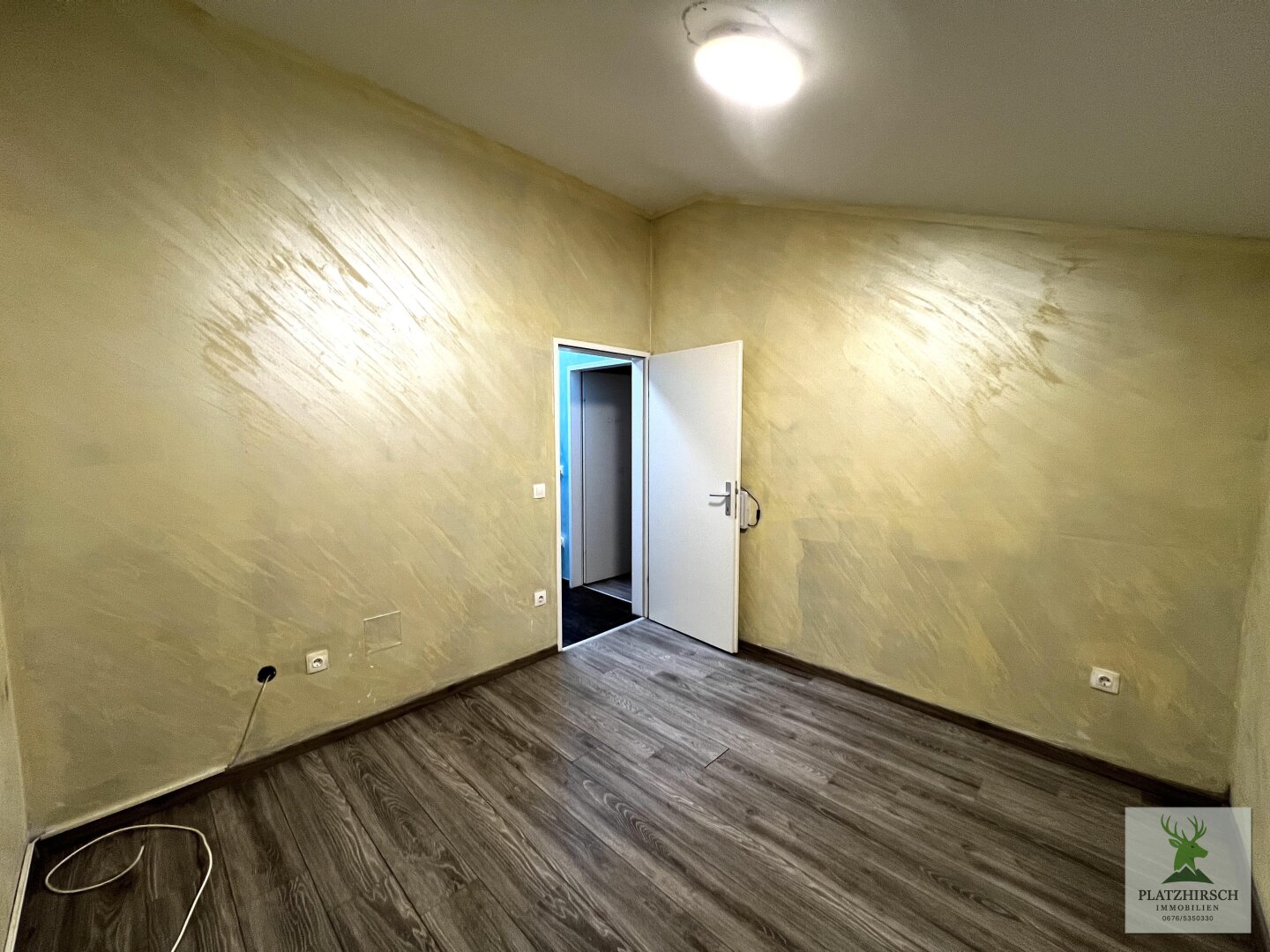 Preisschnäppchen Nähe Wien !! Schönes Eck-Reihenhaus mit 4 Zimmer