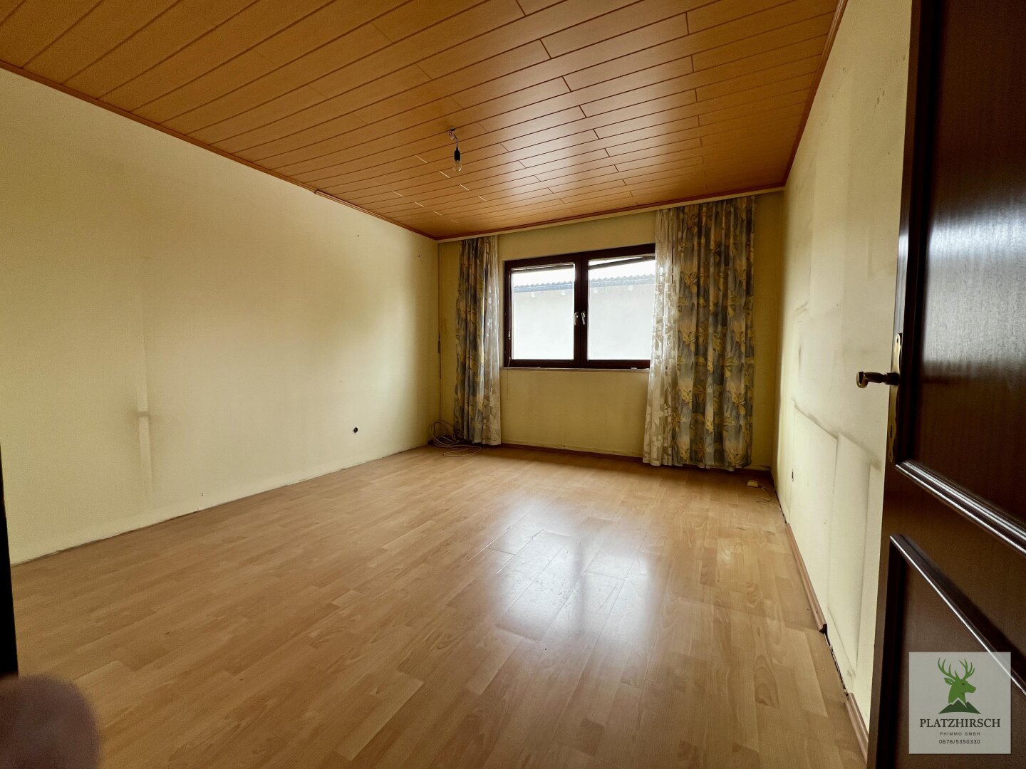 Toplage am Kirchenberg in Wolkersdorf !! Fertigteilhaus mit viel Potential und 365m2 Wohnnutzfläche
