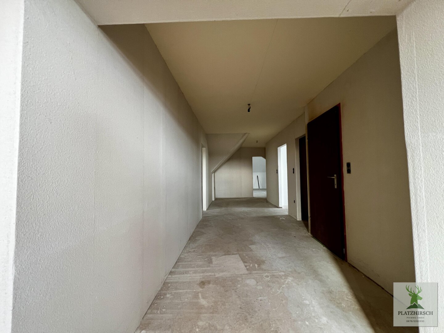 Toplage am Kirchenberg in Wolkersdorf !! Fertigteilhaus mit viel Potential und 365m2 Wohnnutzfläche