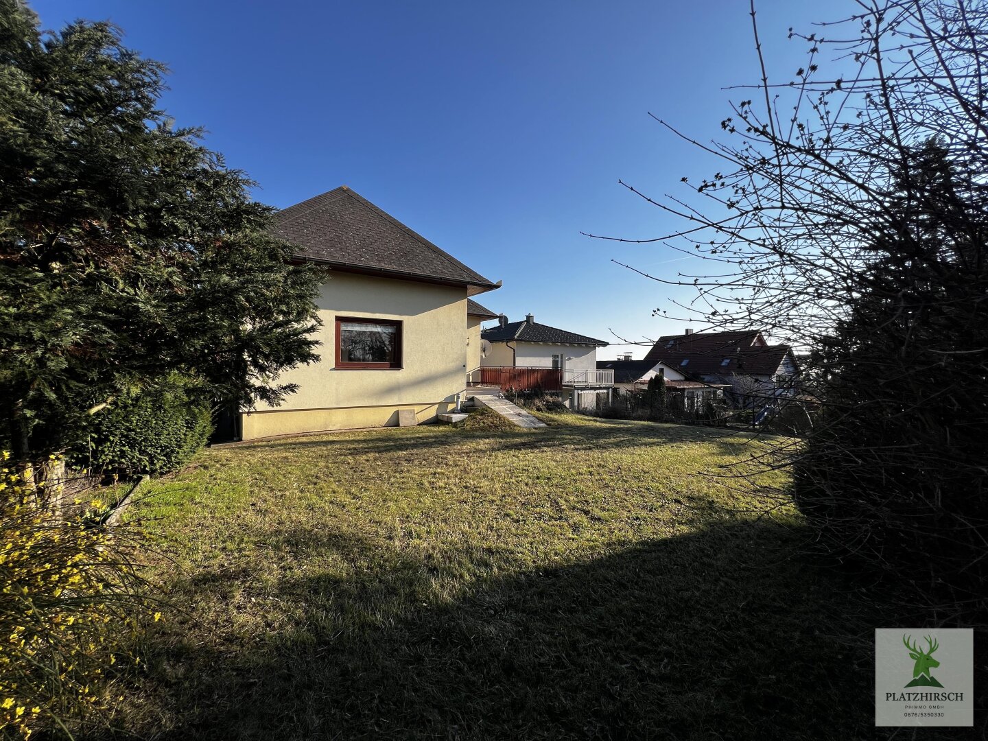 Toplage am Kirchenberg in Wolkersdorf !! Fertigteilhaus mit viel Potential und 365m2 Wohnnutzfläche