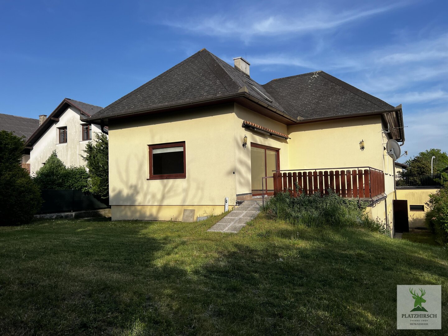 Toplage am Kirchenberg in Wolkersdorf !! Fertigteilhaus mit viel Potential und 365m2 Wohnnutzfläche