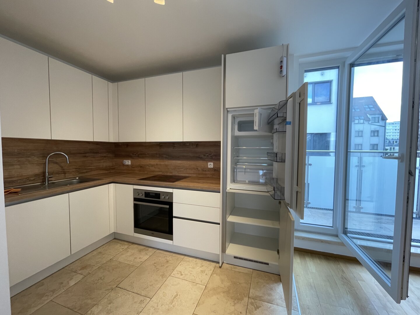 Exklusive und qualitativ hochwertige 3-Zimmer-Neubau mit zwei Balkon/Terrassen ab August 2026 zur Miete!