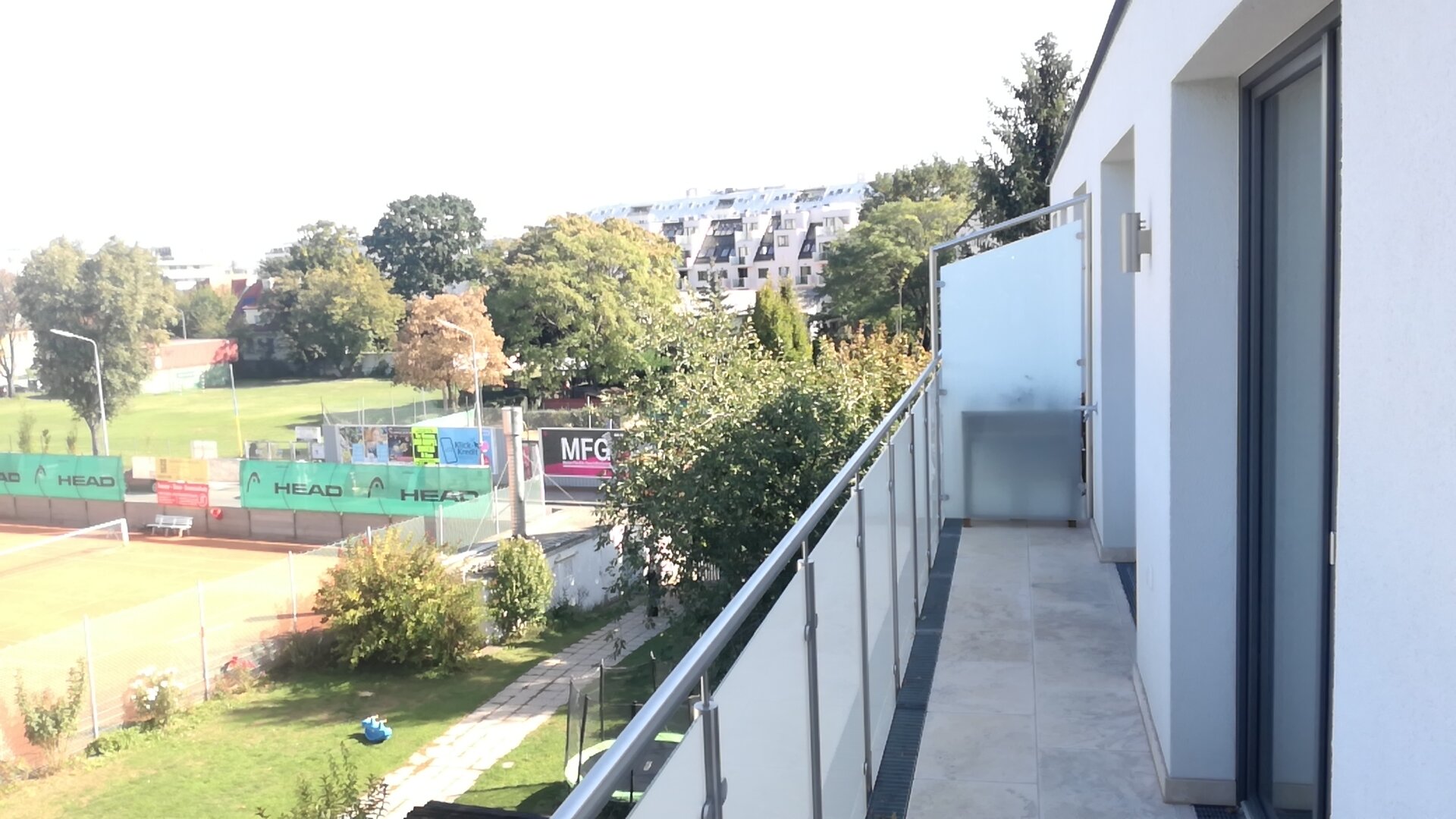 Exklusive und qualitativ hochwertige 3-Zimmer-Neubau mit zwei Balkon/Terrassen ab August 2026 zur Miete!