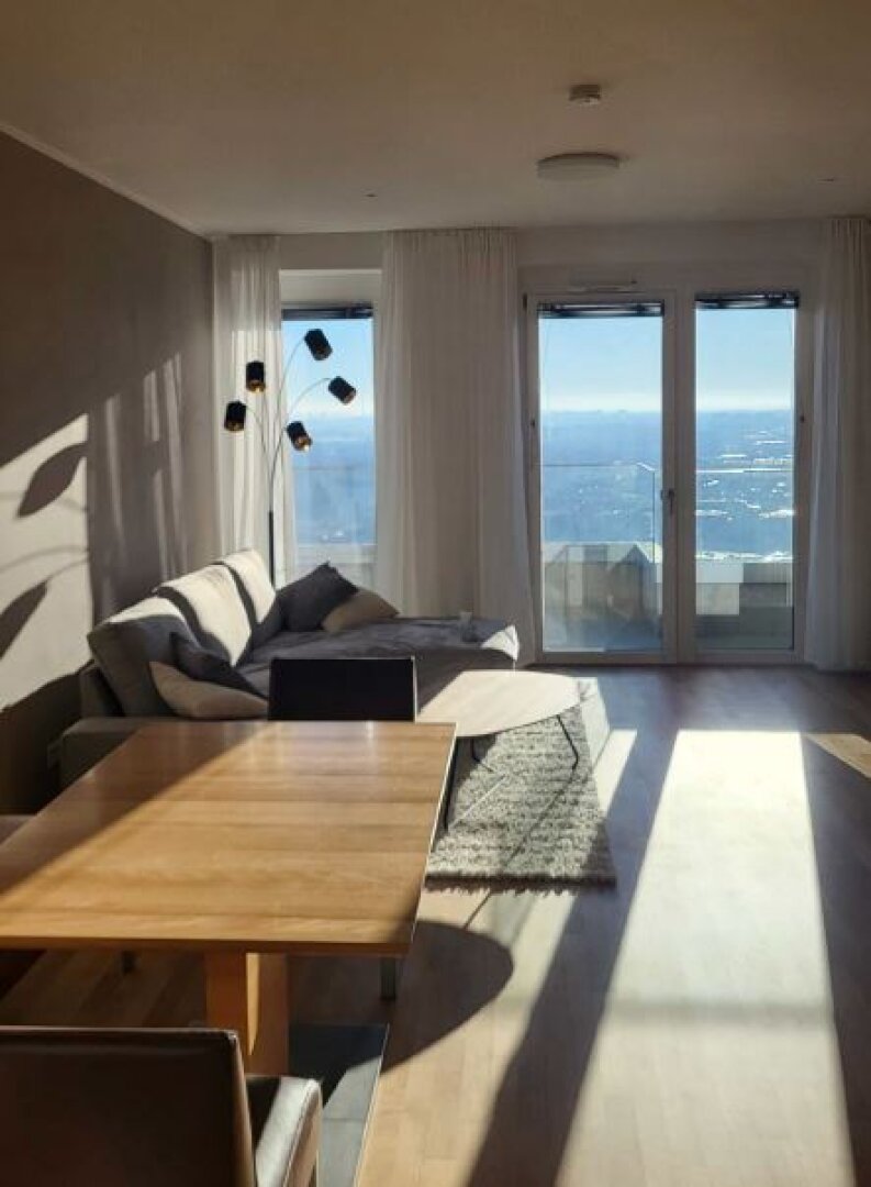 Apartment mit Designermöbeln + WEITBLICK & Pool, Sauna, Fitness und vielen Extras!