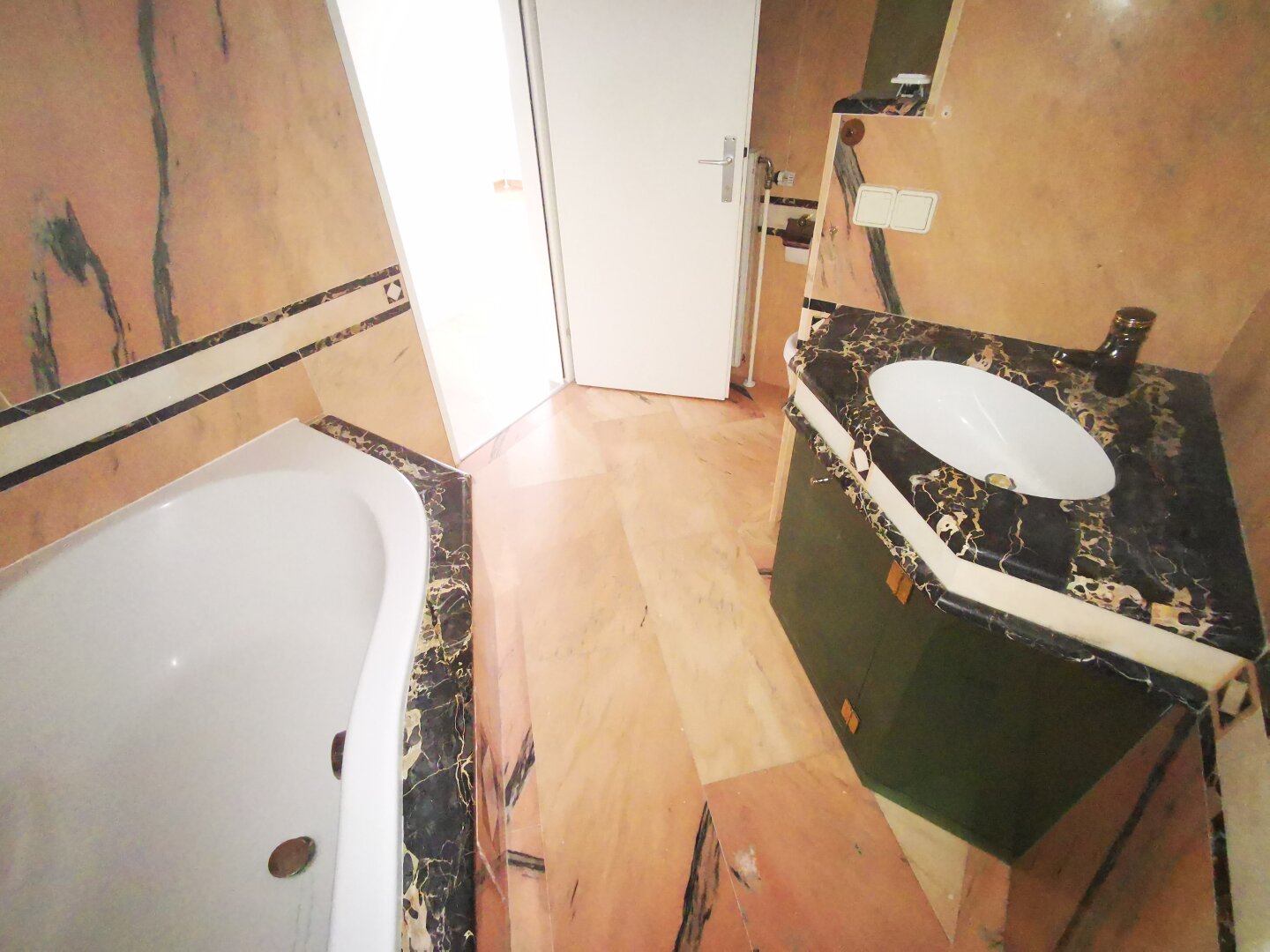 5 Zimmer in ruhiger Lage: Anzengruberstraße 73!