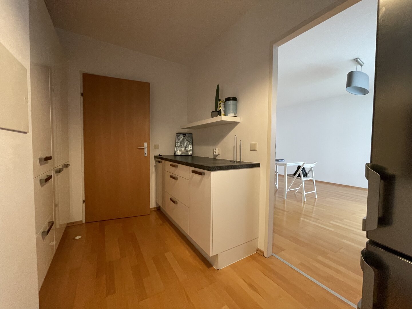 Rembrandtstraße: teilmöblierte 2 Zimmer mit Loggia (ab 01.08.2026) nahe Augarten / Taborstraße!