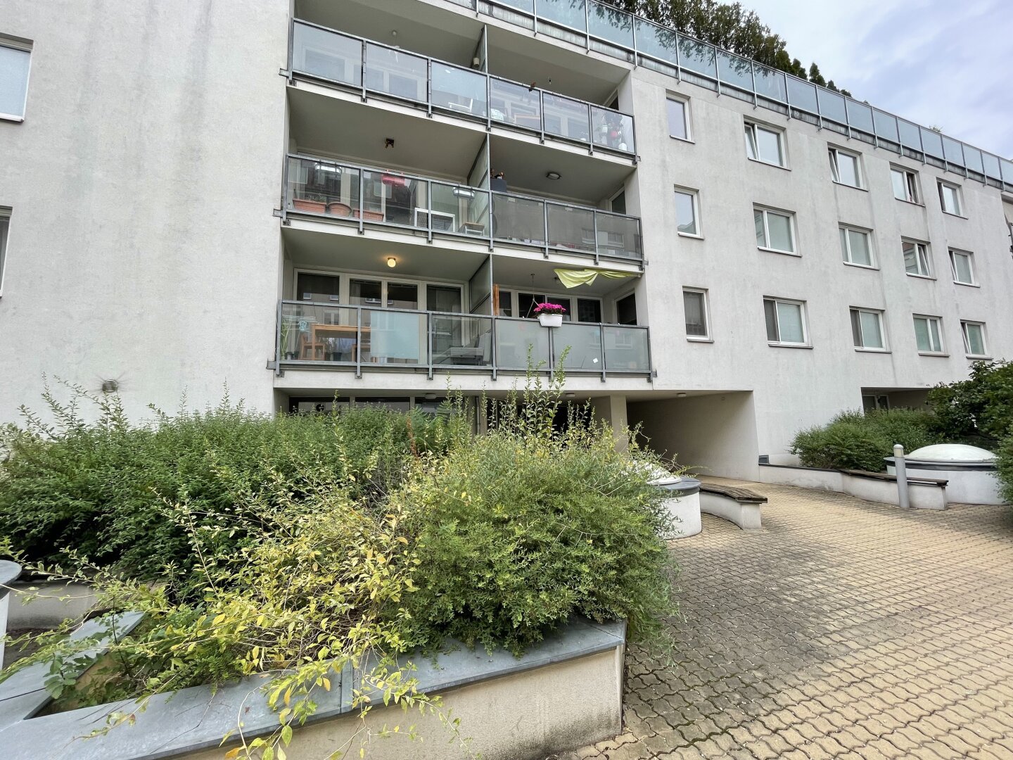Rembrandtstraße: teilmöblierte 2 Zimmer mit Loggia (ab 01.08.2026) nahe Augarten / Taborstraße!