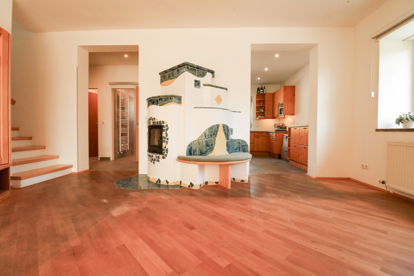 Einzigartiges Zuhause (345 m² Nfl.) mit Wintergarten, Naturteichen & Fernblick im Wienerwald