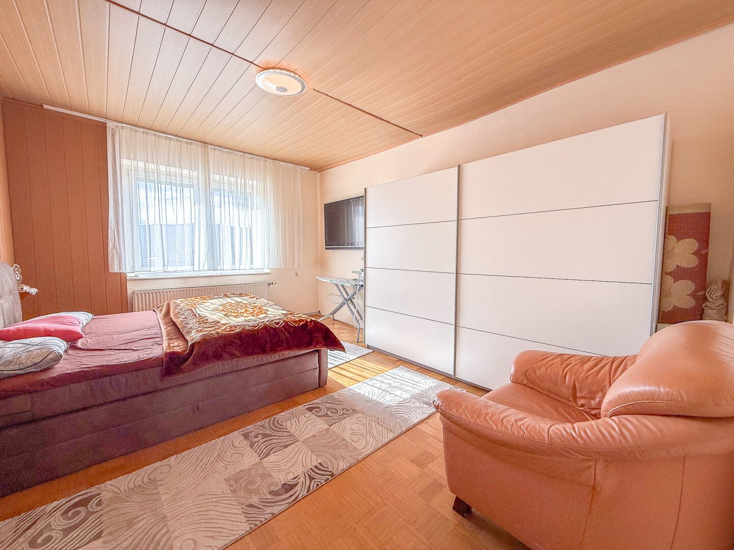 Wohnen mit Charakter – Altbauhaus in sonniger Lage mit Entwicklungschancen