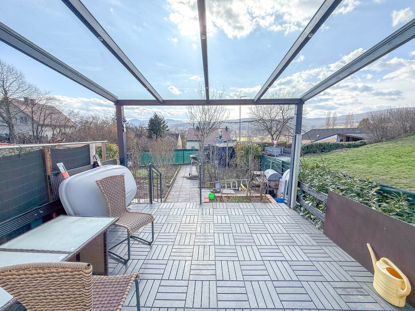 Wohnen mit Charakter – Altbauhaus in sonniger Lage mit Entwicklungschancen