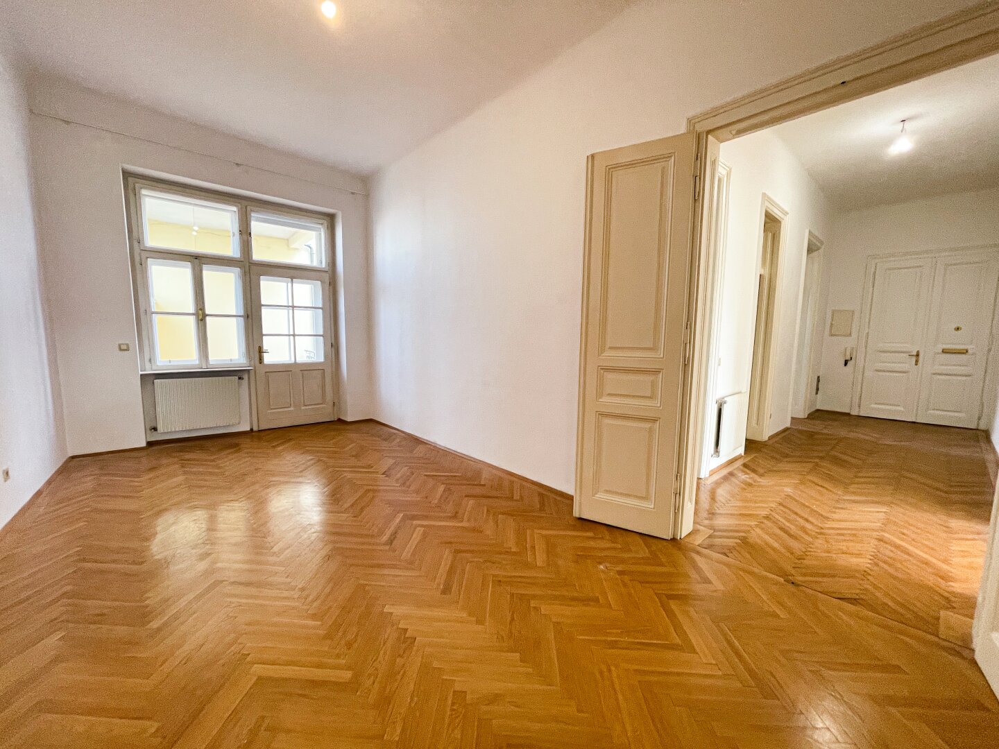 Rainer: 3-Zimmer-Altbauwohnung mit Terrasse